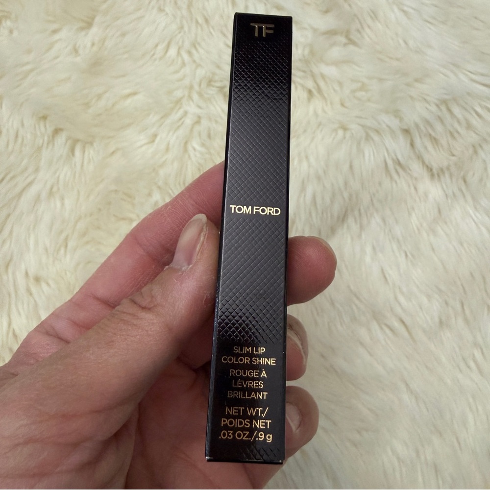 Tom Ford Slim Lip Color Shine 155 atelier red - Picture 3 of 6